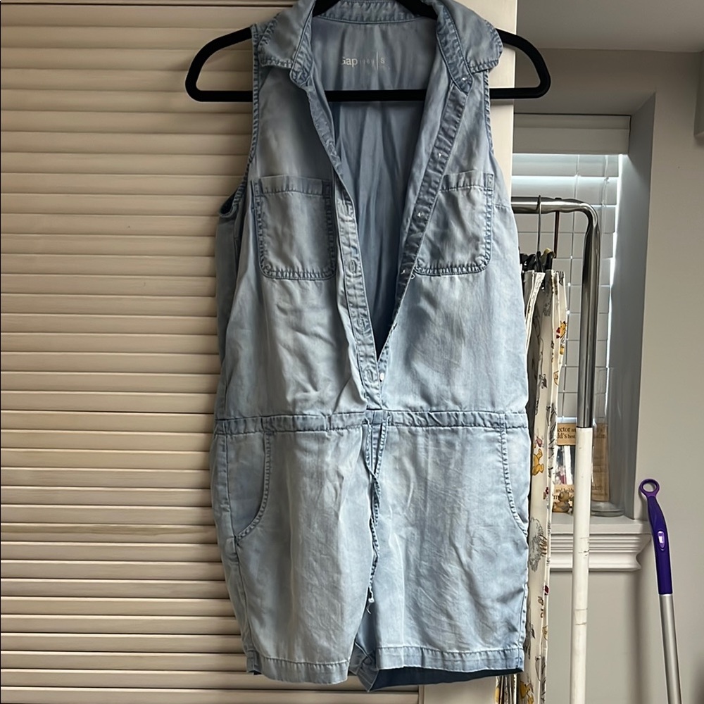 Gap Light Blue Denim Sleeveless Romper size small